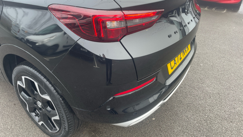 Vauxhall Grandland 1.2 Turbo Ultimate 5dr Petrol Hatchback